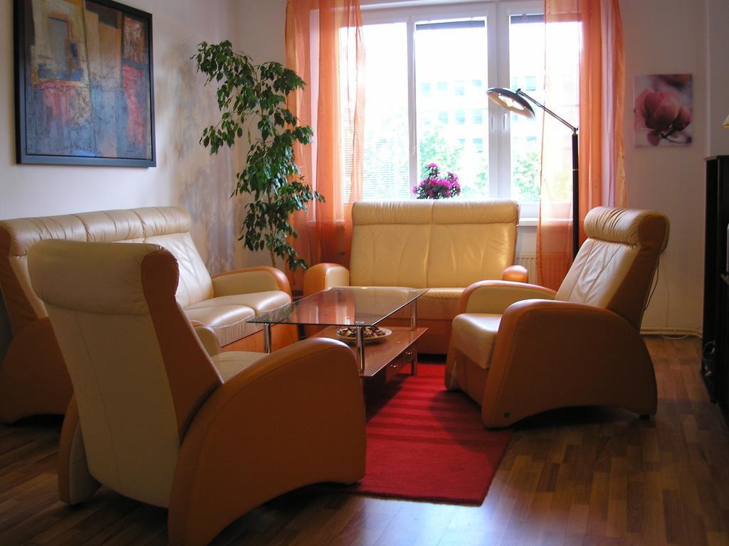 Vacation Apartment Up To 10 Bratislava Phòng bức ảnh